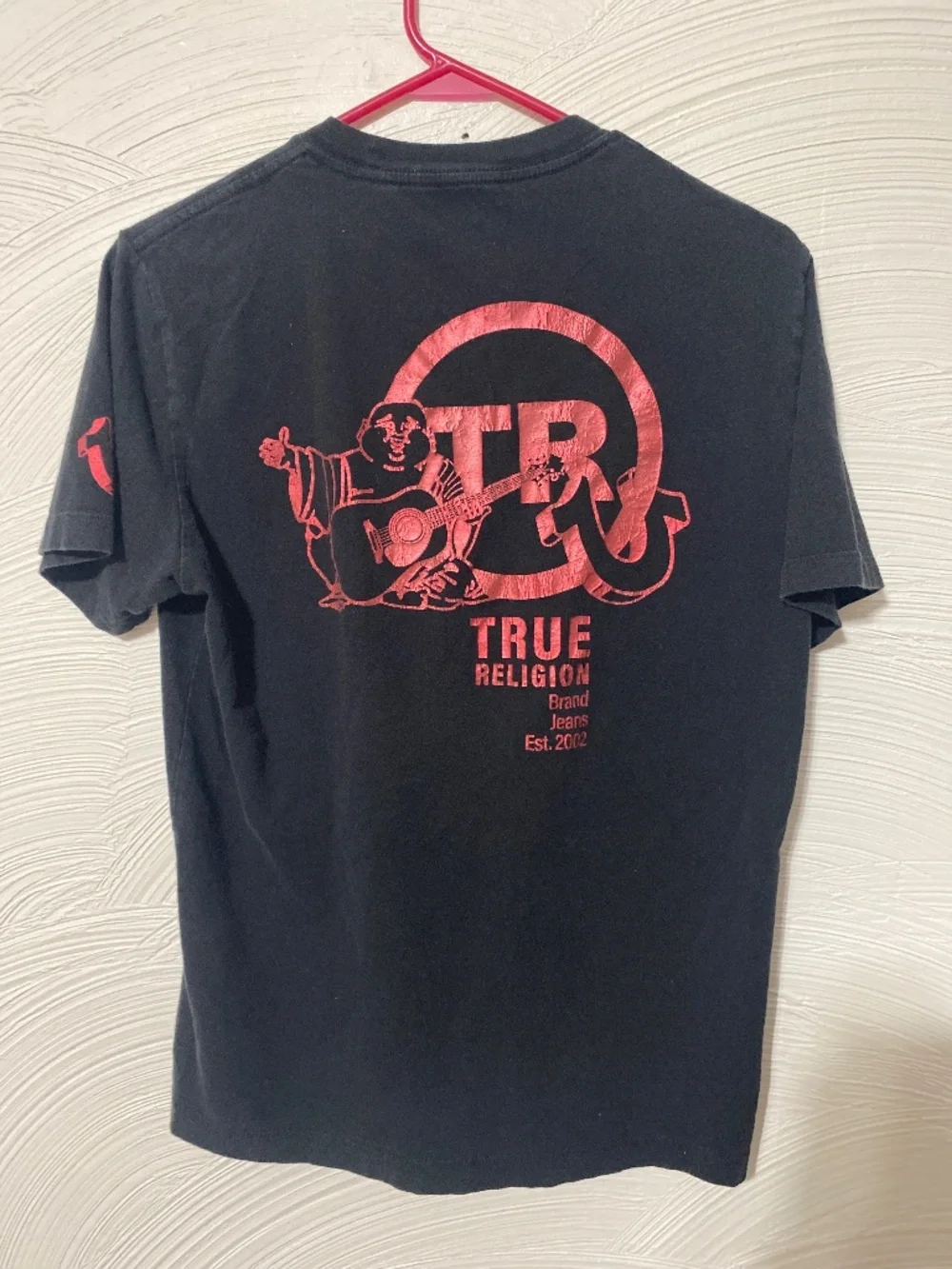 True religion brand jeans tee shirt medium Mens large 100% cotton red and black
